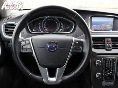 Volvo V40 - 2.0 D2 Summum Trekhaak Park Assist Navi ECC - 1