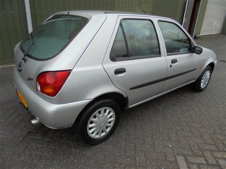 Ford Fiesta - 1.3-16V Forza km 122000 kijk op nap rapport - 1