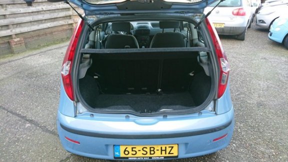 Fiat Punto - 1.4-16V Young NAP, Airco, Onderhoud compleet - 1