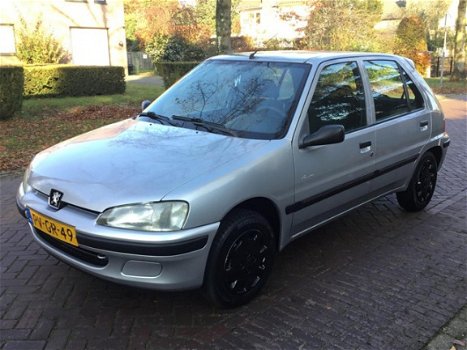 Peugeot 106 - 1.0 Accent --->> 5 DEURS - 1