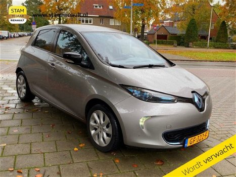 Renault Zoe - Q210 Zen Quickcharge 22 kWh (Batterijhuur) Camera, R-link, Climate, Park. sens - 1