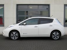 Nissan LEAF - Tekna 24 kWh Automaat incl. BTW (€12350, - ex BTW) Dealer onderhouden Leder Navi BOSE-