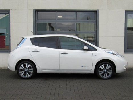 Nissan LEAF - Tekna 24 kWh Automaat incl. BTW (€12350, - ex BTW) Dealer onderhouden Leder Navi BOSE- - 1