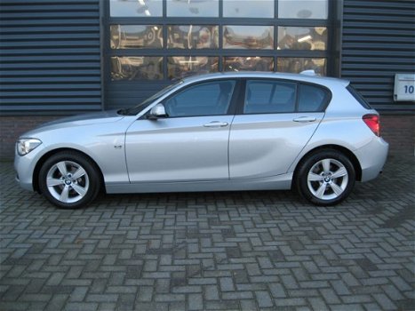 BMW 1-serie - 2.0D Executive Sport-Line AUTOMAAT NAVI AFNEEMBARE TREKHAAK - 1