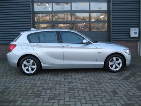 BMW 1-serie - 2.0D Executive Sport-Line AUTOMAAT NAVI AFNEEMBARE TREKHAAK - 1