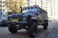 Land Rover Defender - 2.5 Td5 110 * Vandaag nog het terrein in * Superdikke Defender - 1 - Thumbnail