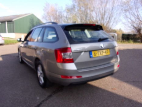 Skoda Octavia Combi - 1.6 TDI 110PK GREENLINE - 1