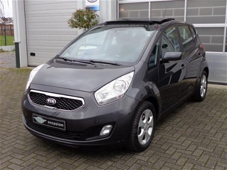 Kia Venga - 1.6 CVVT World Cup Edition AUTOMAAT, Panoramadak, Climate control, PDC, etc, etc - 1