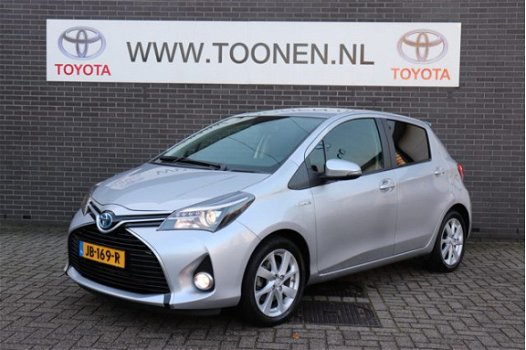 Toyota Yaris - 1.5 Full Hybrid Dynamic Navigatie-Airco-Parkeercamera - 1