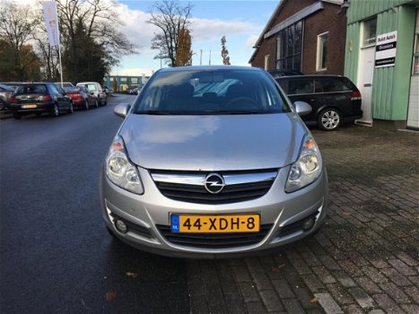 Opel Corsa - 1.3 CDTi Essentia 5 DEURS* AIRCO* NAVI* N.A.P - 1