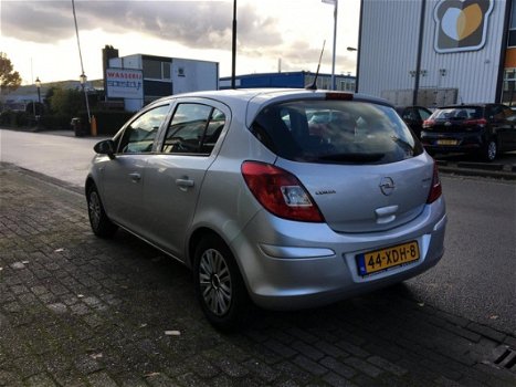 Opel Corsa - 1.3 CDTi Essentia 5 DEURS* AIRCO* NAVI* N.A.P - 1