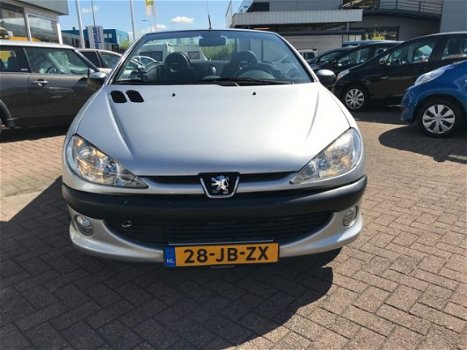 Peugeot 206 - CC 2.0 16v Leder, El. kap, Radio/cd - 1