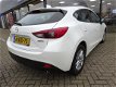 Mazda 3 - 3 2.0 Skylease , Airco automatisch, LMV, Audio-Navigatie full map - 1 - Thumbnail