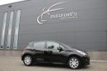 Peugeot 208 - 1.2 PureTech Blue Lease / Navigatie / 1e eigenaar / dealer onderhouden / PDC - 1 - Thumbnail