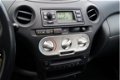 Toyota Yaris - 1.3 VVT-i Sol airco stuurbekrachtiging NAP - 1 - Thumbnail