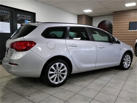 Opel Astra - 1.4 Turbo Edition *114dkm* 140pk/Navi/Cruise/Bluetooth - 1