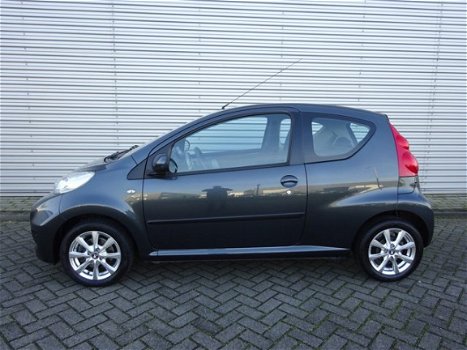 Peugeot 107 - 1.0-12V XS - 1