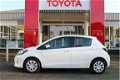 Toyota Yaris - 1.5 Full Hybrid Aspiration NAVI/ PARKEERSENSOREN/ CRUISE - 1 - Thumbnail