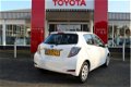 Toyota Yaris - 1.5 Full Hybrid Aspiration NAVI/ PARKEERSENSOREN/ CRUISE - 1 - Thumbnail