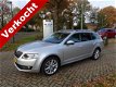 Skoda Octavia Combi - 1.2 TSI Aut. Elegance Businessline Automaat / 90.000 km - 1 - Thumbnail