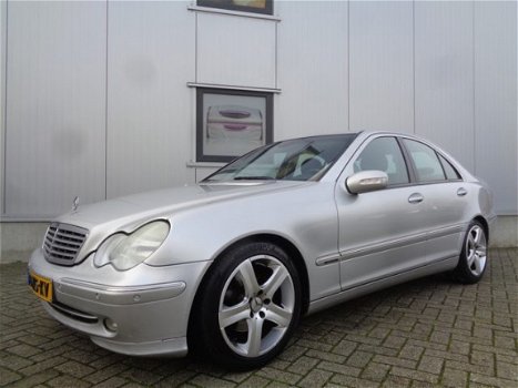 Mercedes-Benz C-klasse - 220 CDI Elegance 143PK Leer Clima Automaat - 1