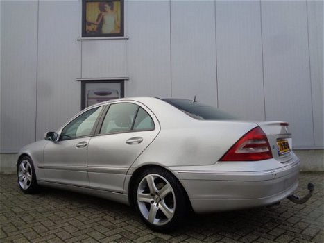 Mercedes-Benz C-klasse - 220 CDI Elegance 143PK Leer Clima Automaat - 1