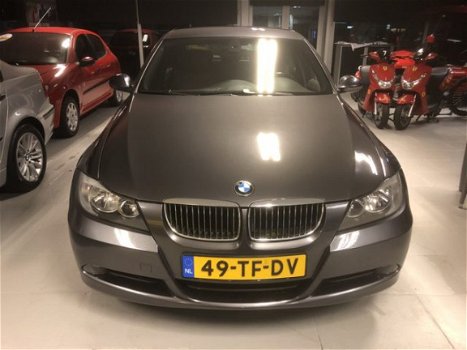 BMW 3-serie - 320i Graphite / SPORTPAKKET / LEER / NAVI / RIJKLAARPRIJS - 1