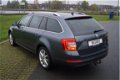 Skoda Octavia Combi - 1.6 TDI Ambition Bnss | Trekh. | PANO - 1 - Thumbnail