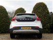 Volvo V40 - 1.6 D2 Summum / Navi / Leder / Xenon - 1 - Thumbnail