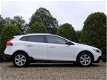 Volvo V40 - 2.0 D3 Momentum / Navi / Camera - 1 - Thumbnail