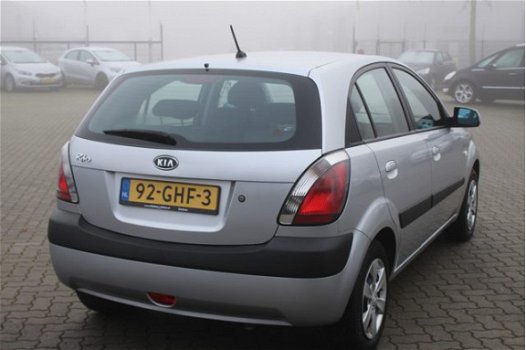 Kia Rio - 1.4 X-pect airco, elektrische ramen, APK tot 04-07-2020 - 1