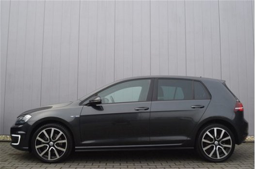 Volkswagen Golf - 1.4 TSi DSG GTE Sportstoelen, LED Koplampen, 18 Inch LMV, Full Map Navi, Excl.BTW - 1