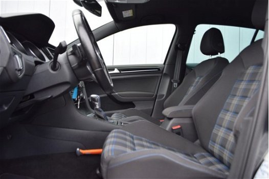 Volkswagen Golf - 1.4 TSi DSG GTE Sportstoelen, LED Koplampen, 18 Inch LMV, Full Map Navi, Excl.BTW - 1