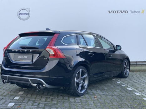 Volvo V60 - T4 180PK R-Design / Business pack Pro / RTI navigatie / 18'' Ixi - 1