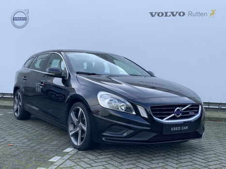 Volvo V60 - T4 180PK R-Design / Business pack Pro / RTI navigatie / 18'' Ixi - 1