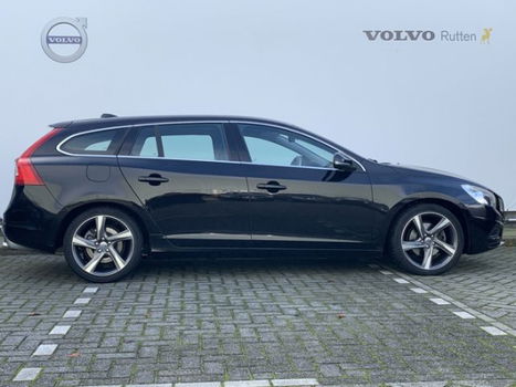 Volvo V60 - T4 180PK R-Design / Business pack Pro / RTI navigatie / 18'' Ixi - 1