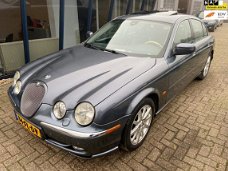 Jaguar S-type - 3.0 V6 Executive