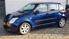 Suzuki Swift - 1.3 5deurs airco shogun zeldzame kleur