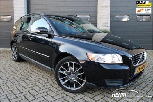 Volvo V50 - 1.8 Advantage Trekhaak/Xenon/Stoelverwarming - 1