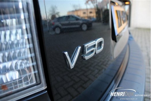 Volvo V50 - 1.8 Advantage Trekhaak/Xenon/Stoelverwarming - 1