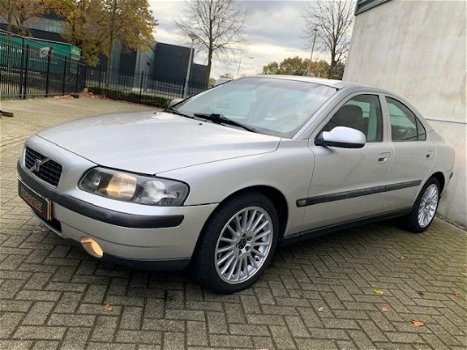 Volvo S60 - 2.4 T Geartronic TUBRO 200PK LEER AUTOMAAT NETTE STAAT - 1