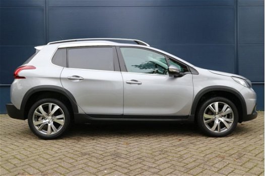 Peugeot 2008 - 1.2 130 pk Allure / Pack Grip Control / Apple Car Play / Camera - 1