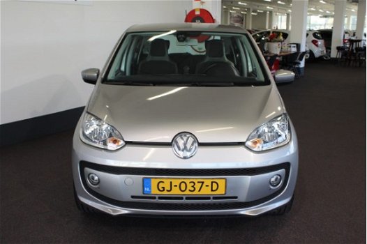 Volkswagen Up! - 1.0 high up BlueMotion Airco / Navigatie / Cruisecontrol / PDC - 1