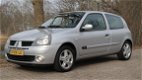 Renault Clio - 1.2-16V Authentique Comfort - 3deurs - Airco - Elek. pakket - 2005 - Inruil mogelijk - 1 - Thumbnail