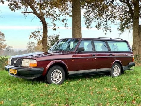 Volvo 240 - 2.3i Polar 7-Persoons uitv. Orginele Nederlandse Youngtimer - 1