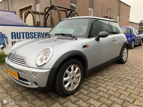 Mini Mini One - 1.6 nieuwe apk leer airco panorama dak enz - 1