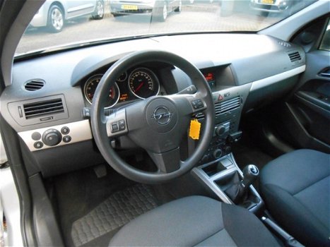 Opel Astra - 1.4 Business - Airco - Cruise control - L.m velgen - A.p.k t/m 24 nov 2020 - 1