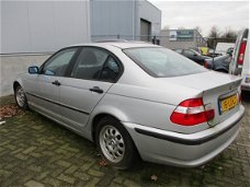 BMW 3-serie - 316i Black & Silver Met Airco/Cr-control/Elektrische ramen