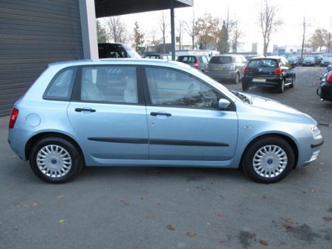 Fiat Stilo - 1.4-16V YOUNG - 1