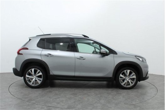 Peugeot 2008 - 1.2 130PK EXECUTIVE | Navi | Leer | Panoramadak - 1